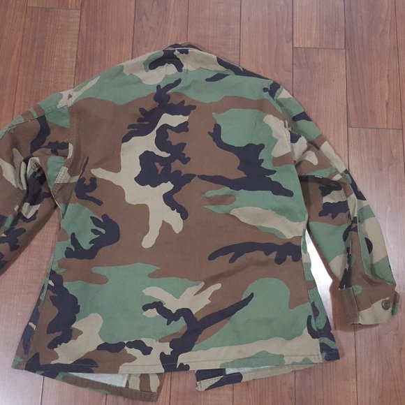 Woodland Camo Shirts Size small - Picture 5 of 9